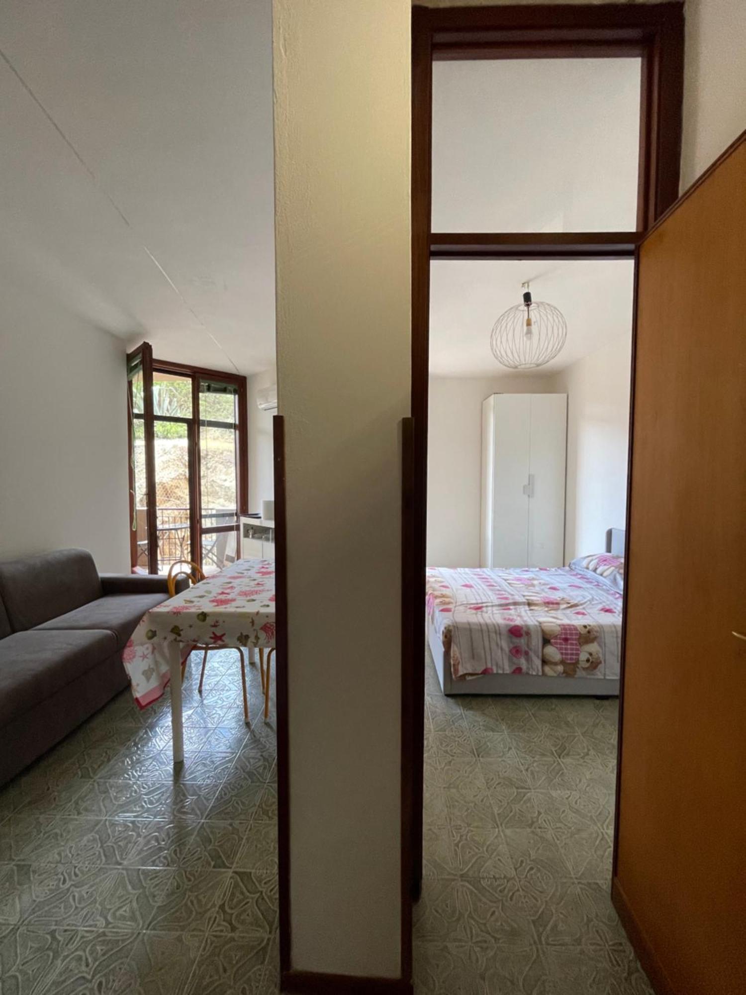 Gli Appartamenti Di Francuzzo Teulada Habitación foto